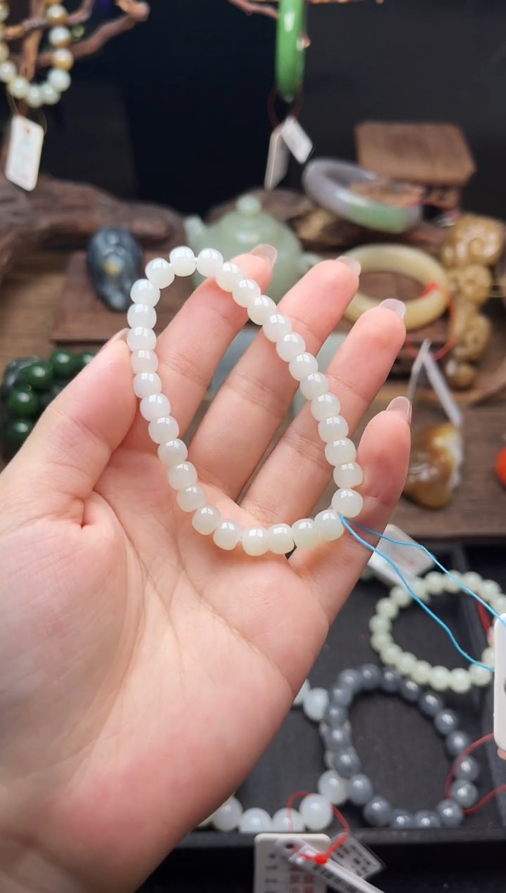 手串未镶嵌和田玉卡7新疆黑山 老型9011035