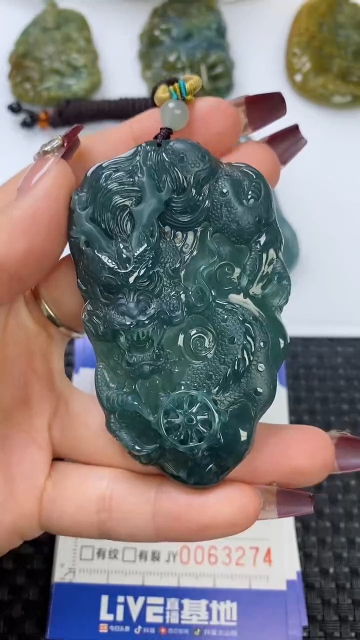 【闪购商品】翡翠颈饰未镶嵌1111111111111111