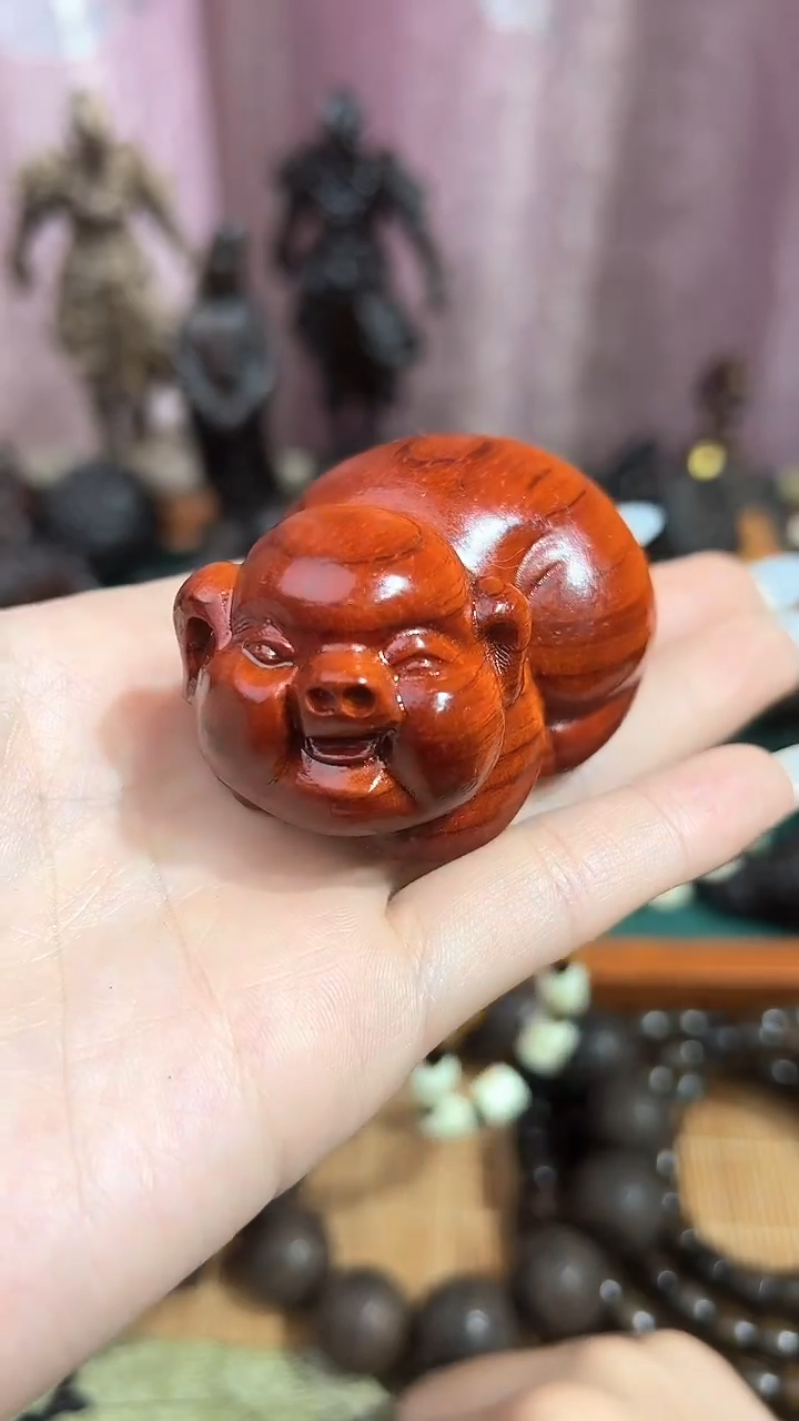 【闪购商品】非洲紫檀（红花梨）紫檀木小福猪手把件赠送手把绳