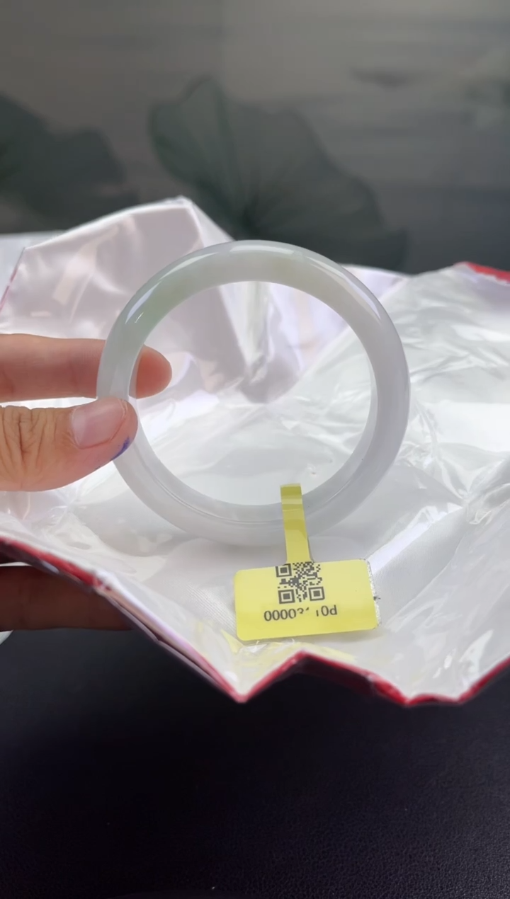 翡翠手镯未镶嵌翡翠手镯15