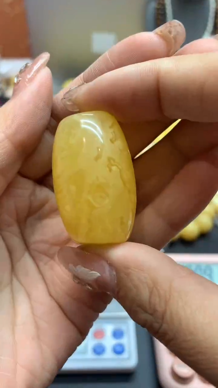 【闪购商品】未镶嵌琥珀珠宝奇石306
