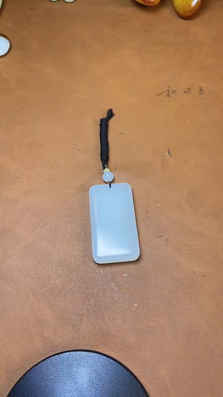 未镶嵌和田玉挂件和田玉
