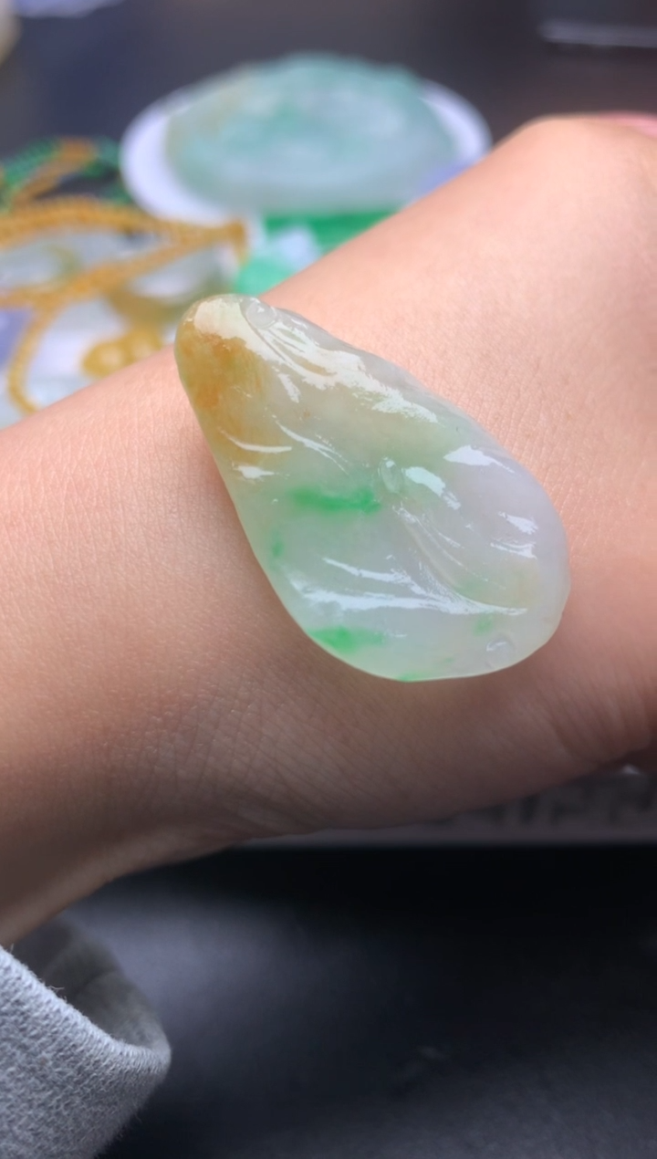 【闪购商品】定制翡翠未镶嵌毛货