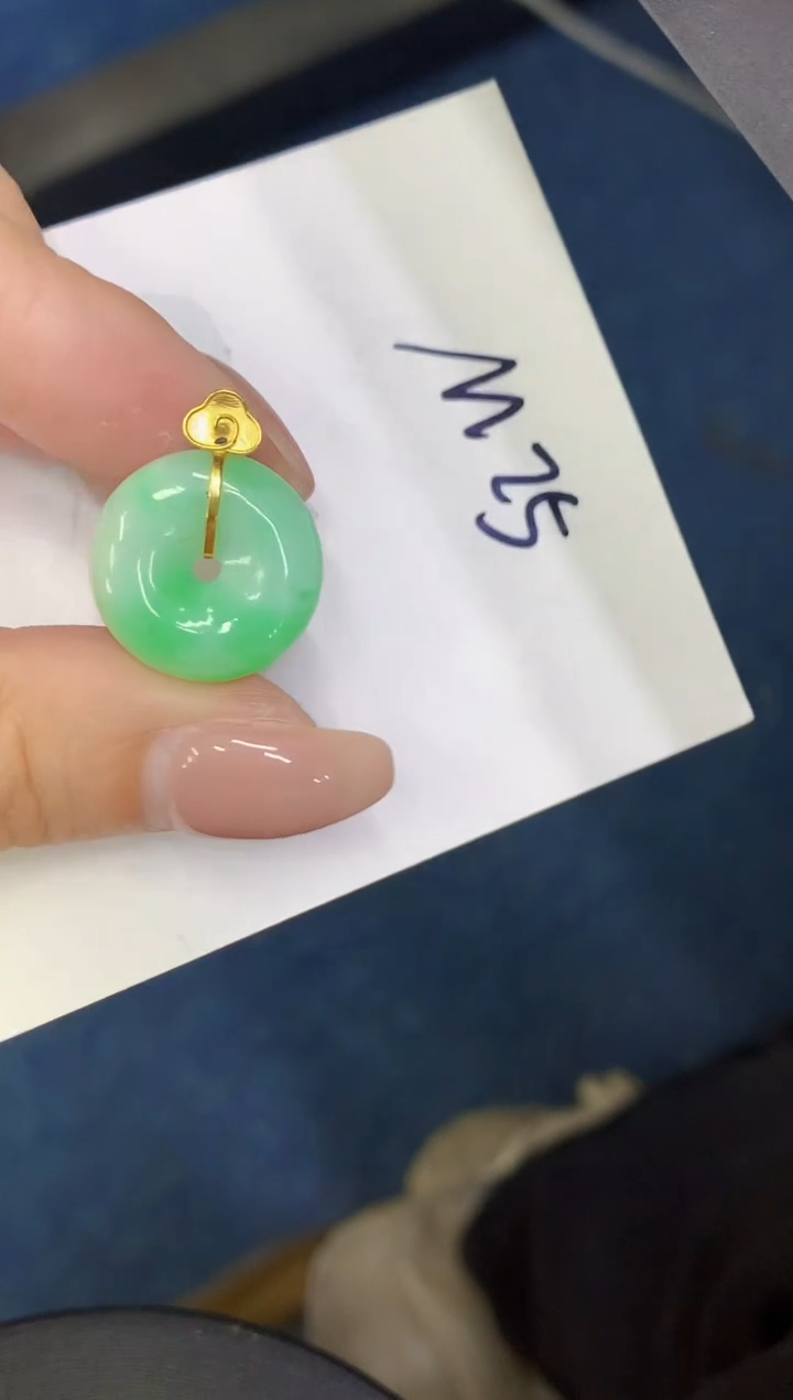 【闪购商品】翡翠18K金镶嵌颈饰0000000000