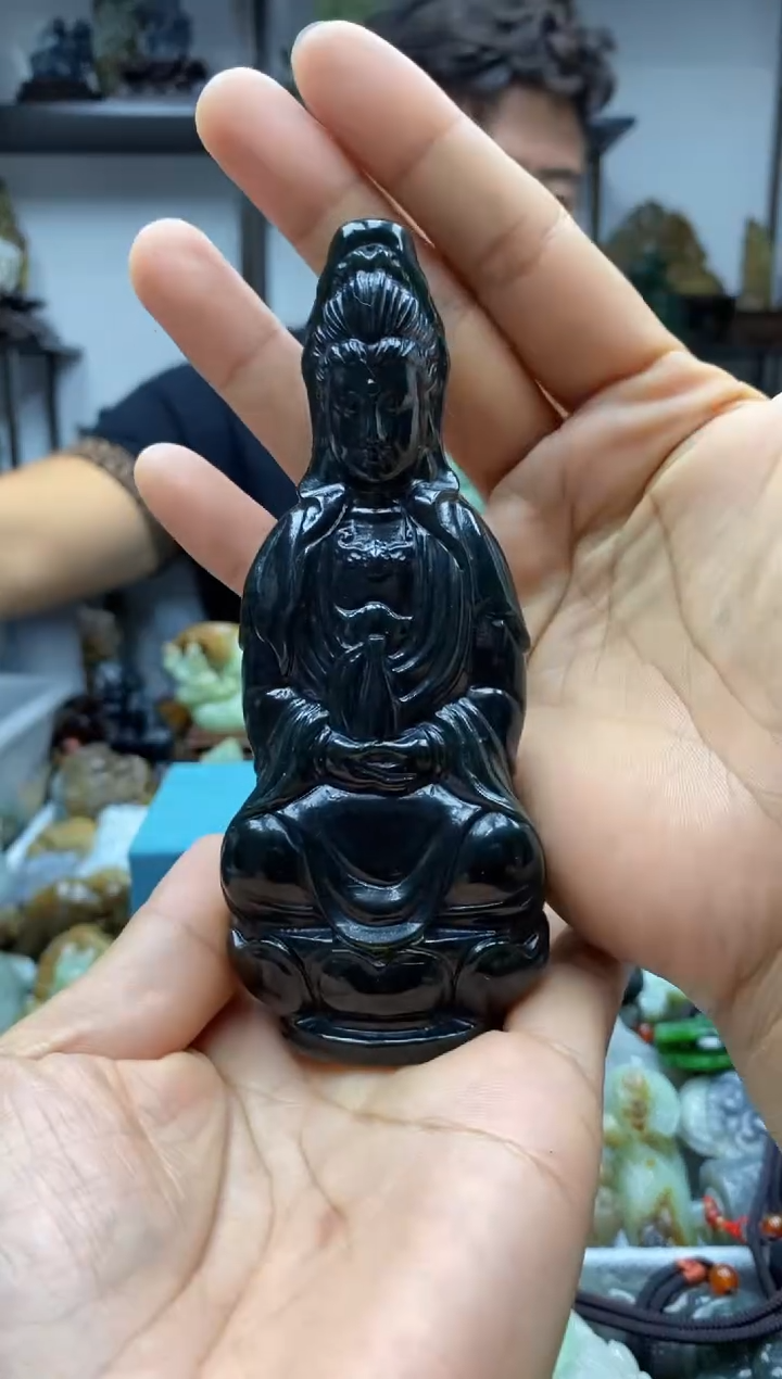 未镶嵌和田玉摆件1