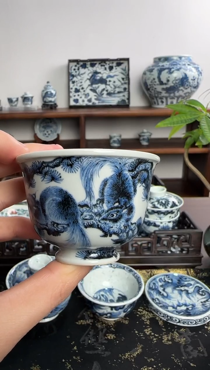 【闪购商品】摆件含真藏古松鼠主人杯