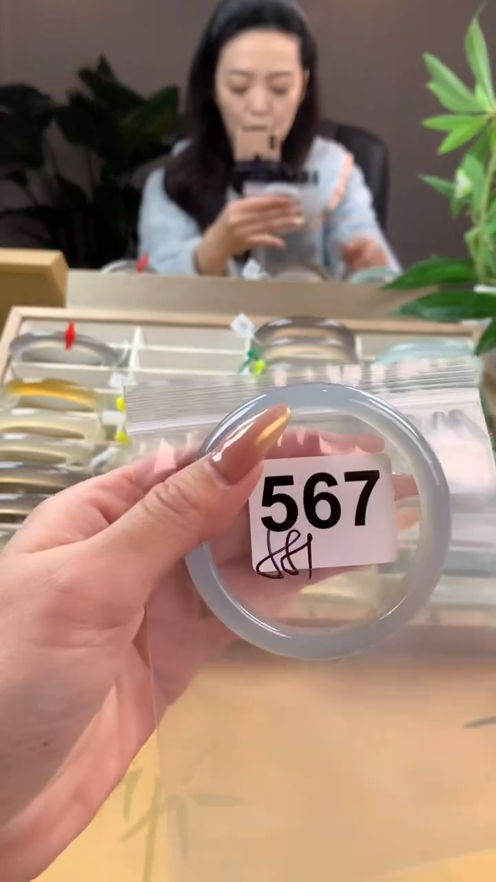 【闪购商品】玛瑙/玉髓手镯未镶嵌567