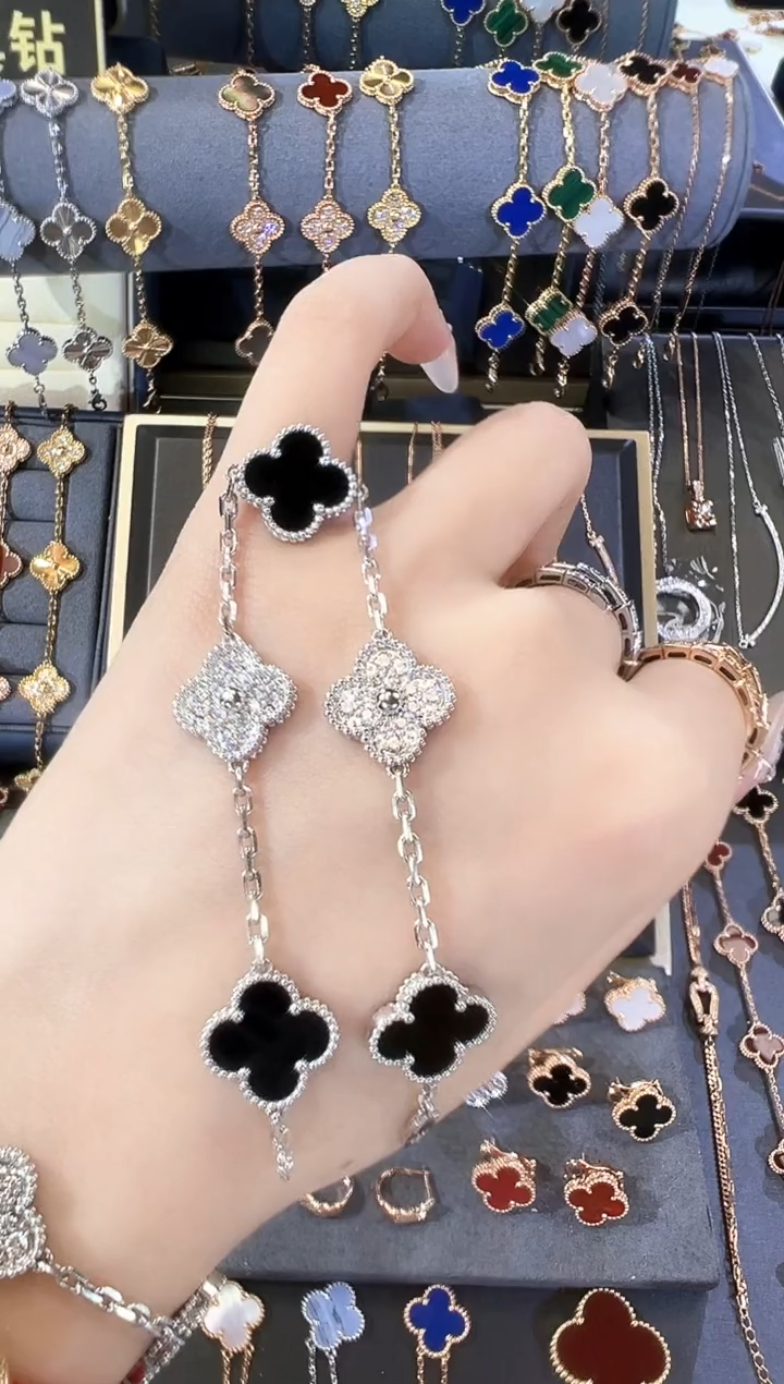 【闪购商品】玛瑙/玉髓手链18K金镶嵌18K手链