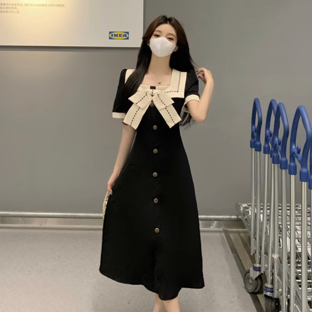 大码胖mm黑色连衣裙夏季短袖赫本风蝴蝶结方领裙女高级感长裙1245