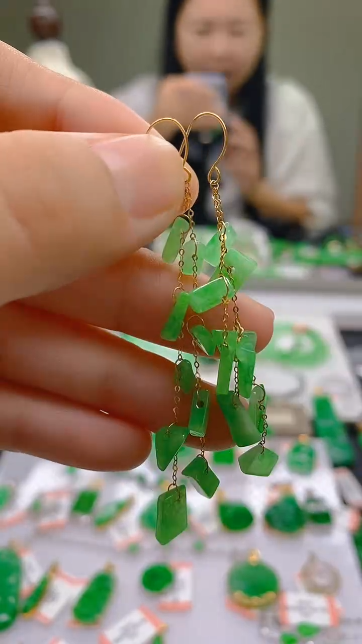 翡翠18K金镶嵌颈饰24小时鉴赏期 超时不退不换