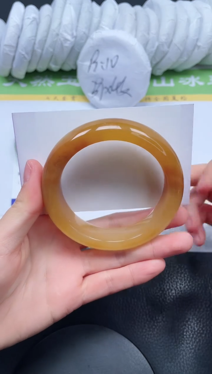 【闪购商品】石英质玉手镯未镶嵌A5-58+