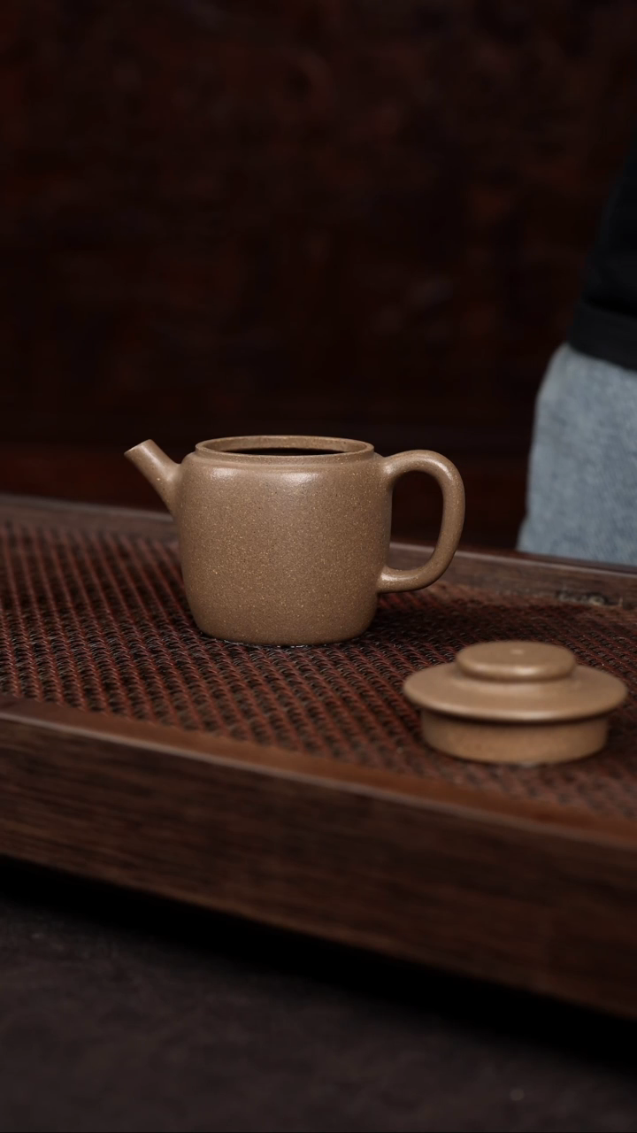 【闪购商品】紫砂茶壶芝麻绿高巨轮