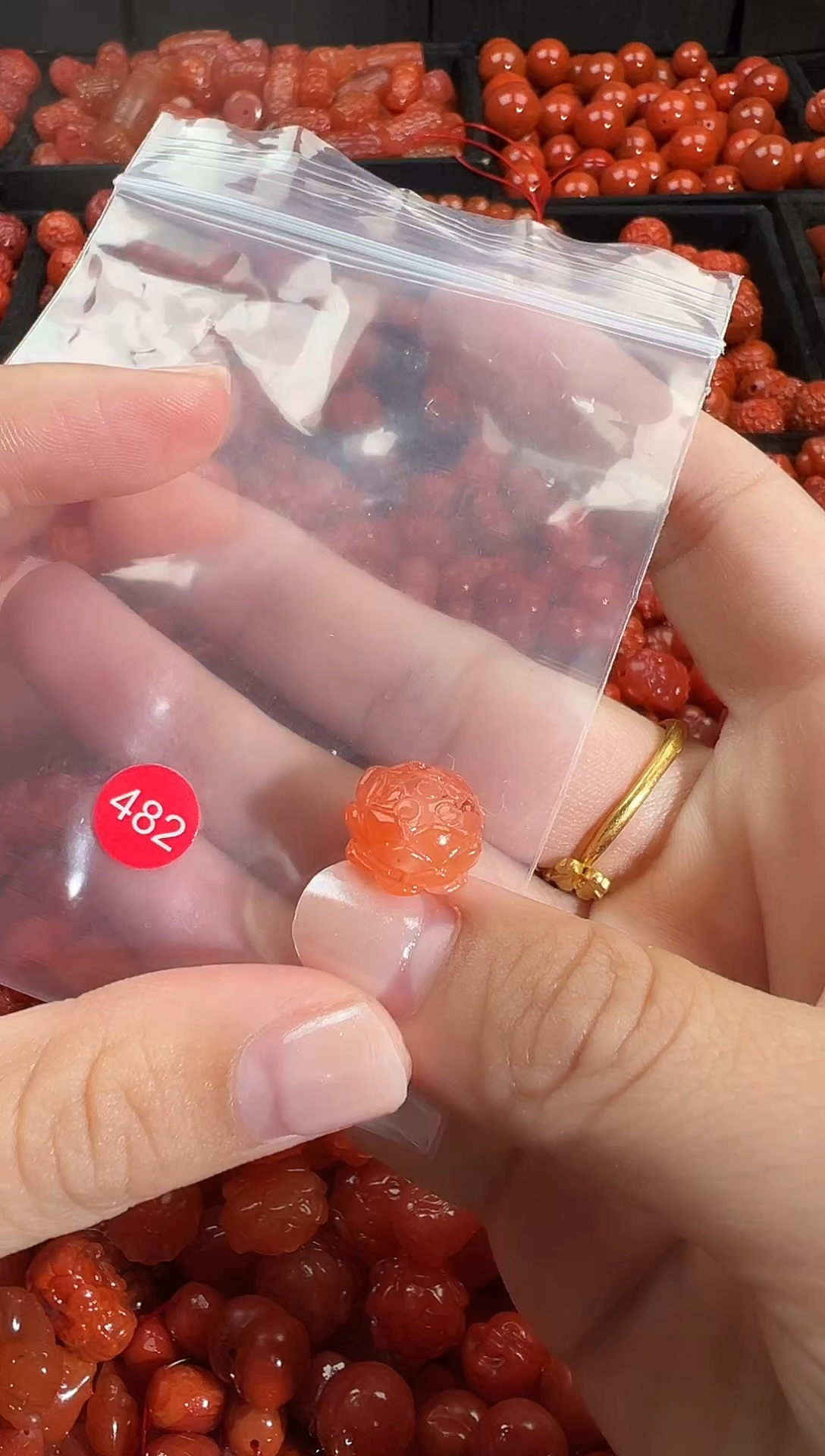 颈饰未镶嵌南红玛瑙1