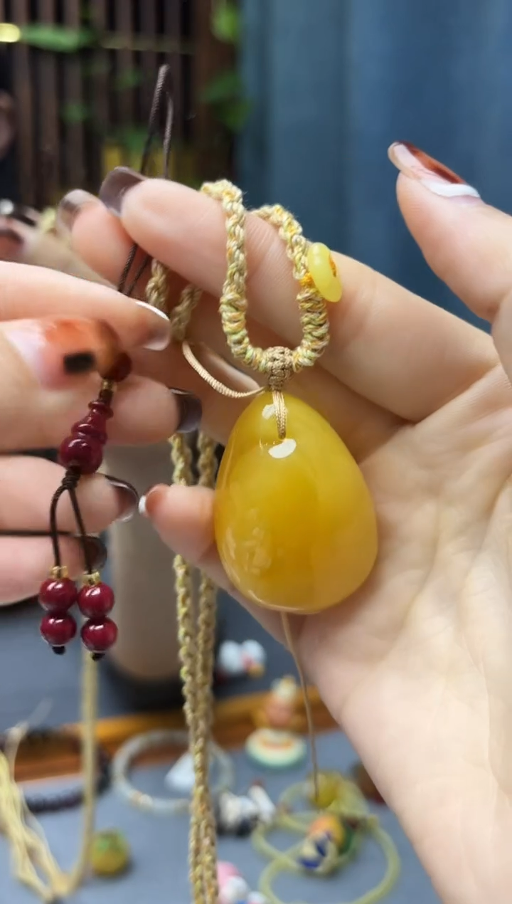 天然辰砂石*朱砂挂件SAF