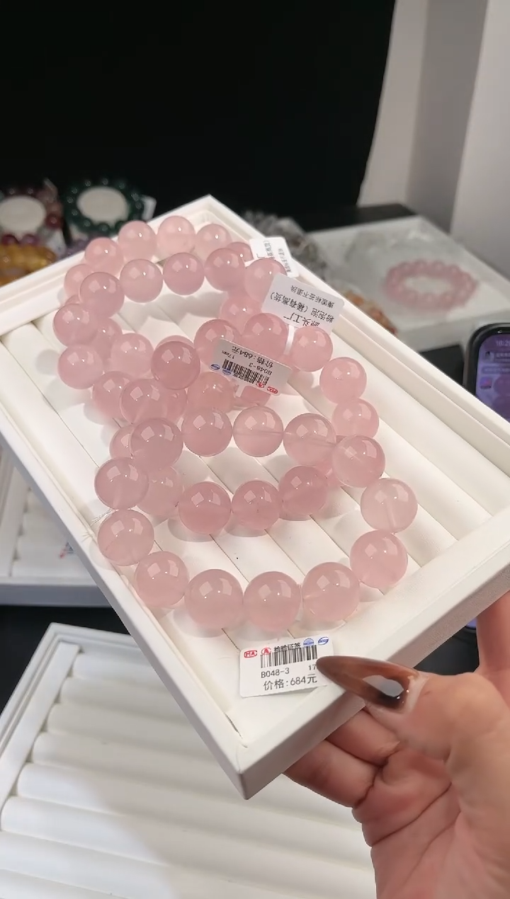 【闪购商品】水晶手链未镶嵌多样性发一粉泡泡17mm