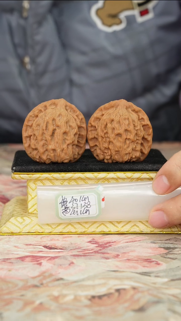 【闪购商品】文玩核桃把件非嫁接北京