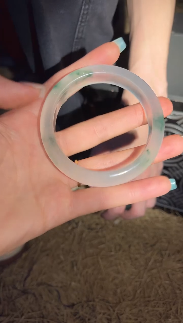 【闪购商品】【闪购商品】【闪购商品】一抹绿手镯