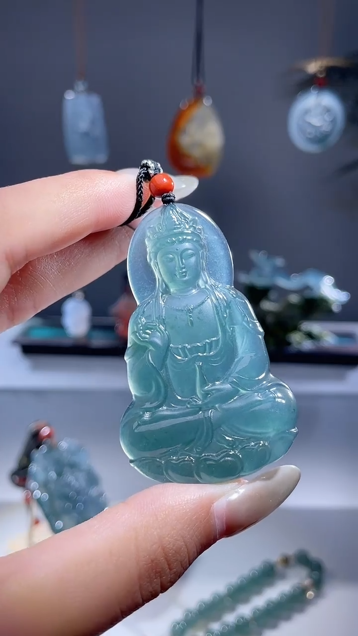 颈饰未镶嵌翡翠度母