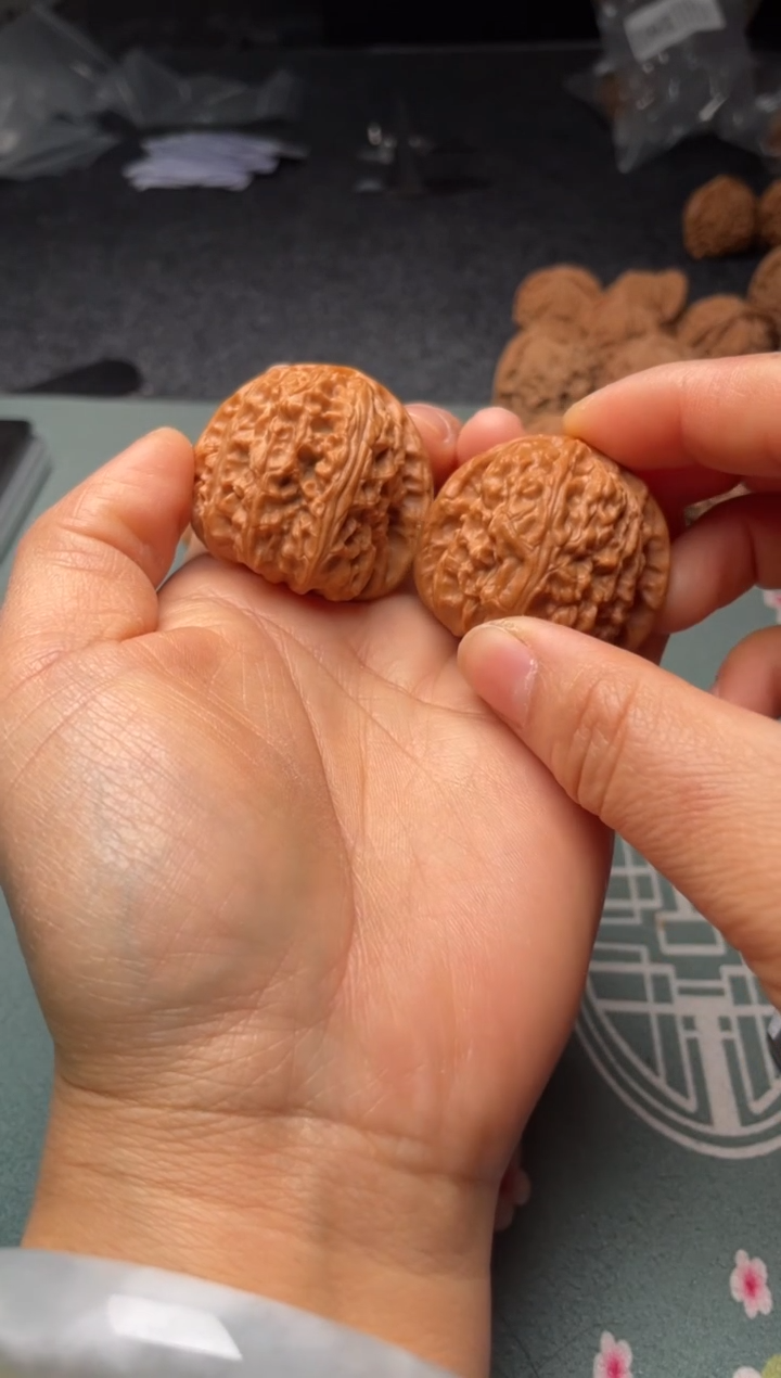 把件文玩核桃w271  白狮子   39尺