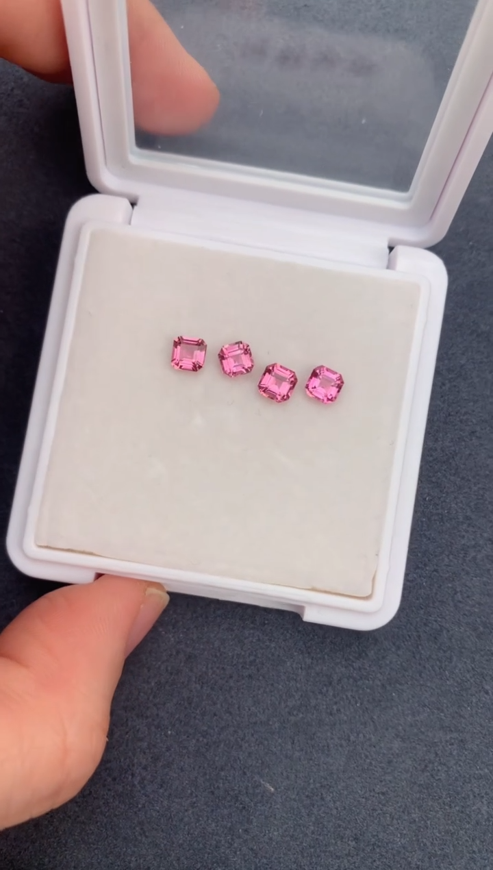 【闪购商品】碧玺裸石未镶嵌1.9ct粉碧玺套盒