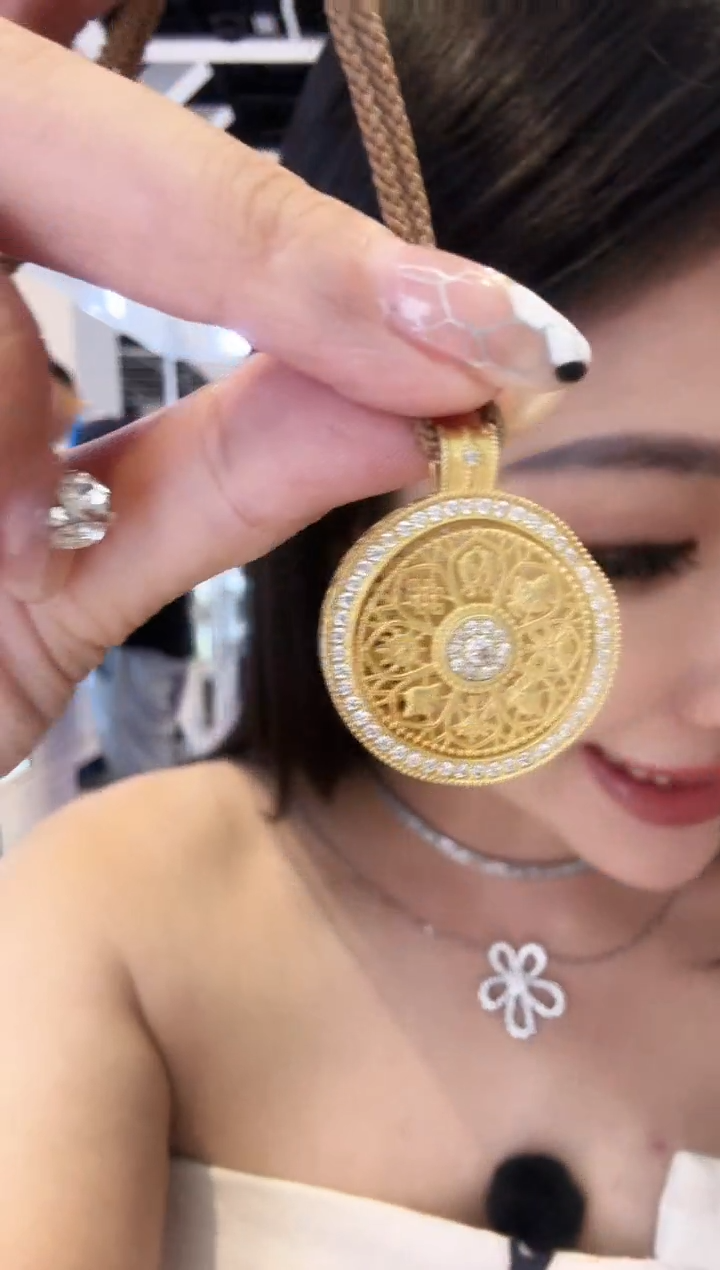 铂Pt950镶嵌吊坠（不含链）钻石AY0578-PT 赠绳