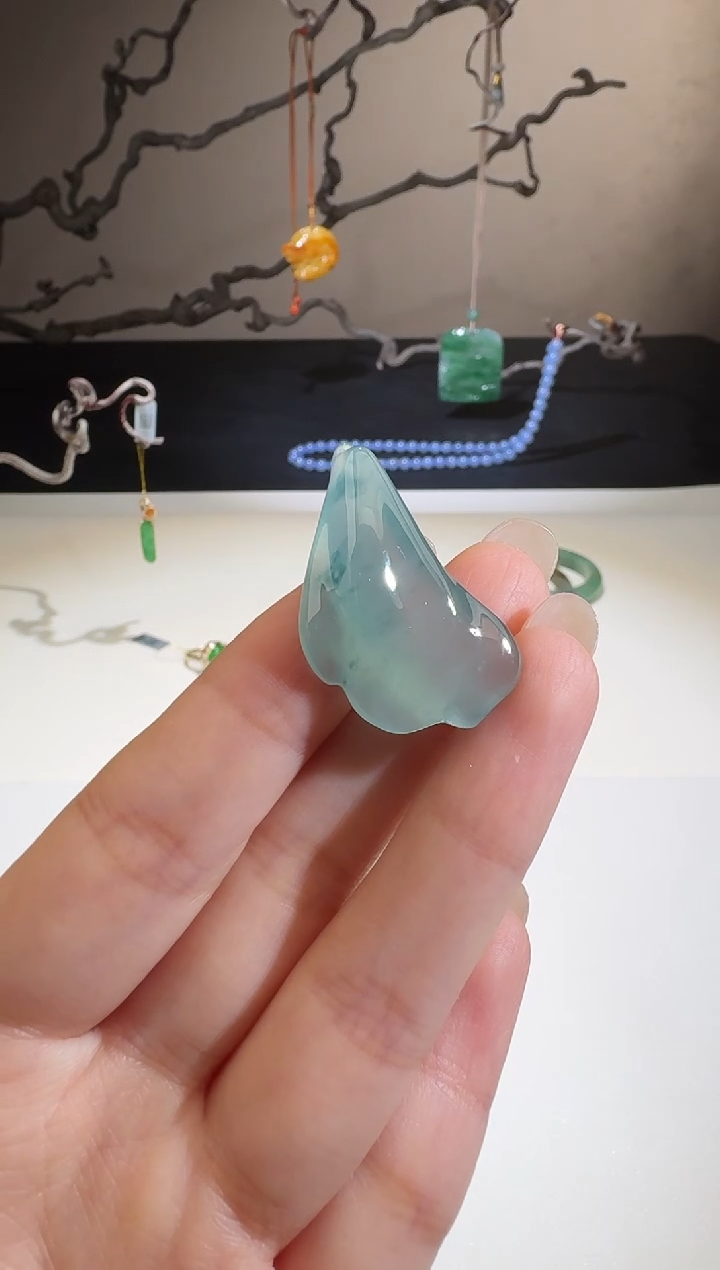 【闪购商品】翡翠颈饰未镶嵌【鑫鑫】