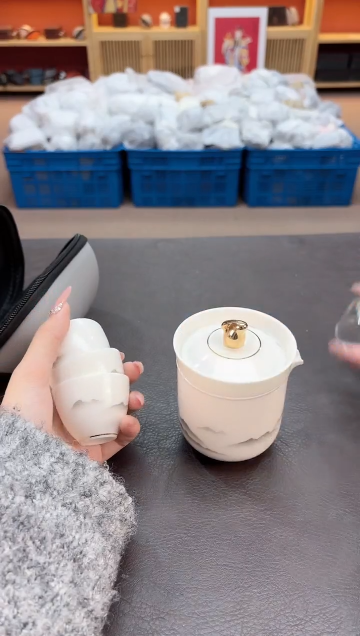 【闪购商品】摆件瓷SC1111111111111