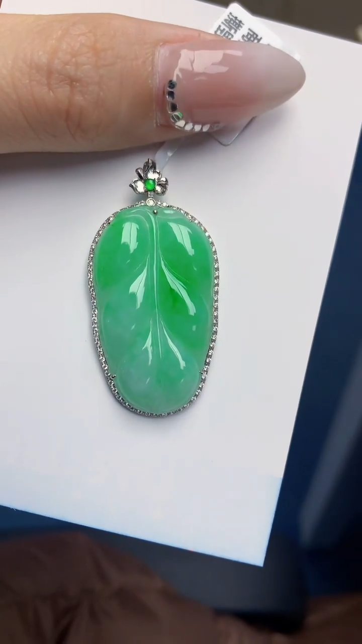 【闪购商品】翡翠颈饰18K金镶嵌 天然翡翠A货