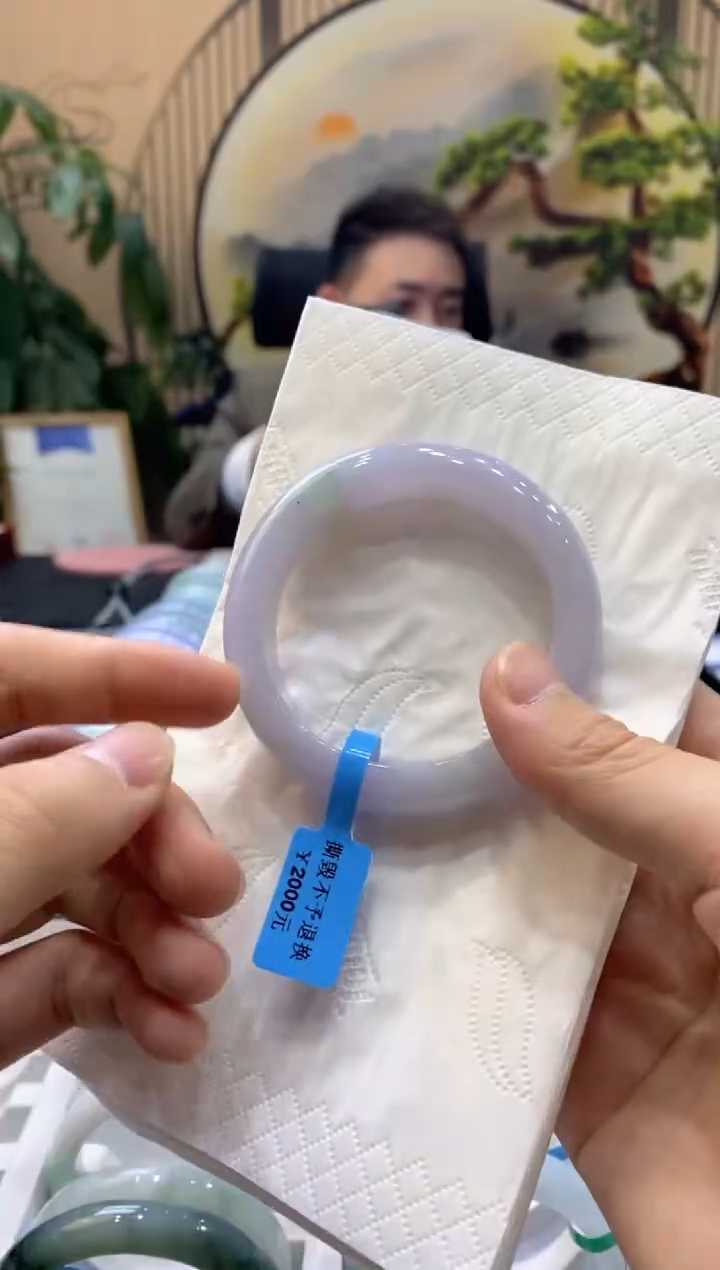 【闪购商品】翡翠手镯未镶嵌000003935