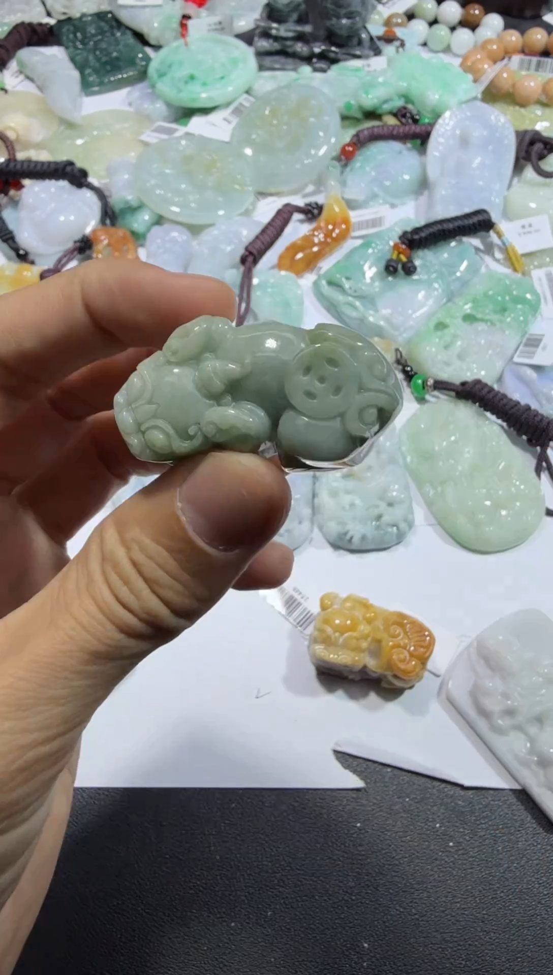 【闪购商品】翡翠颈饰未镶嵌00009326