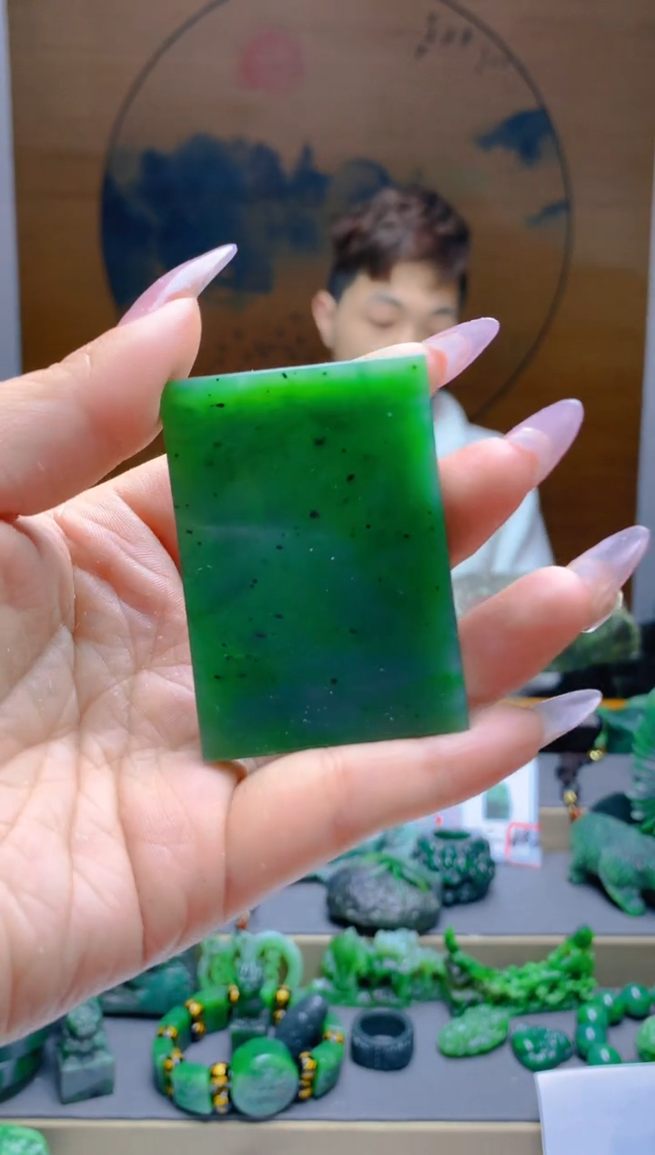 【闪购商品】和田玉（碧玉）颈饰未镶嵌1