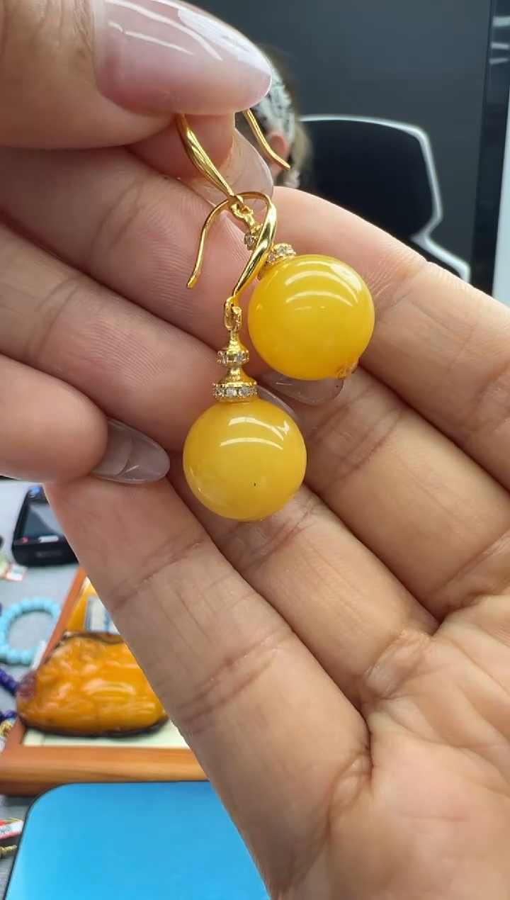 【闪购商品】琥珀耳饰未镶嵌185秒拍号