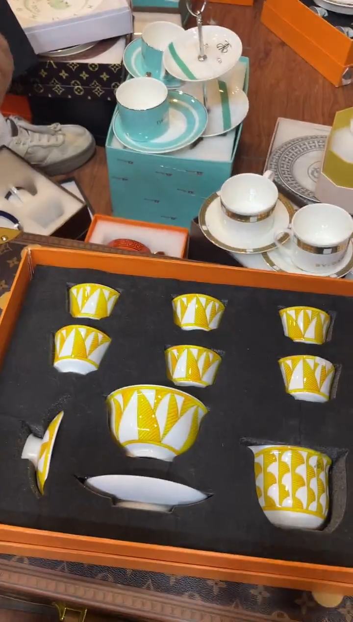 杯鸿辉家品牌瓷器，京东包邮！