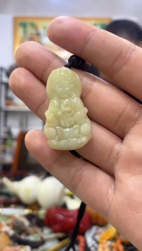 未镶嵌岫玉挂件 