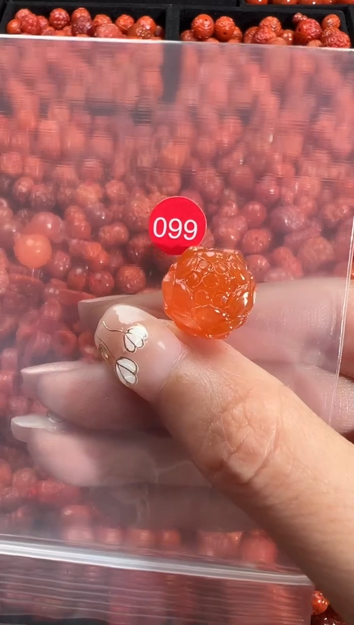 颈饰未镶嵌南红玛瑙1