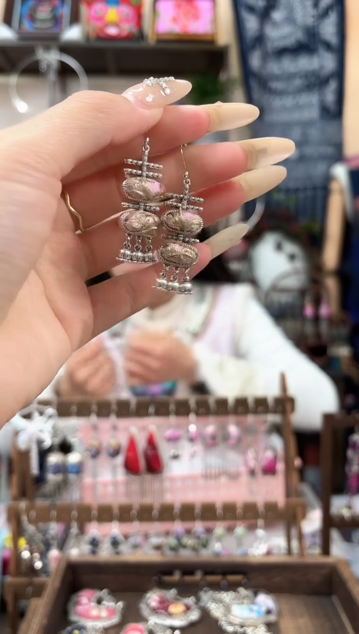 织绣民族风非遗老绣苗银饰品869