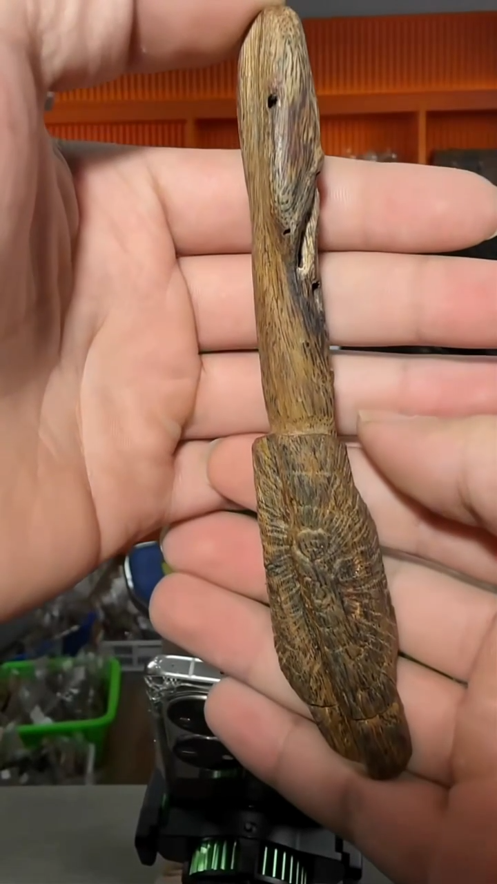 沉香手把件198号多样性发一