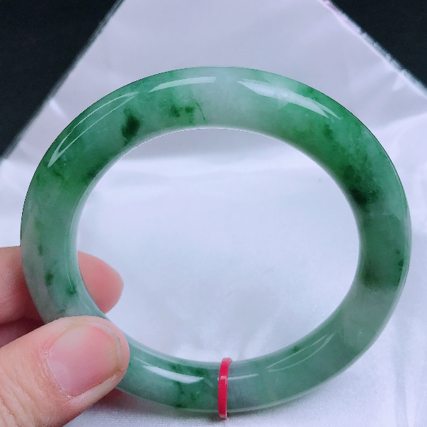 56圈天然缅甸飘花宽边女款手镯