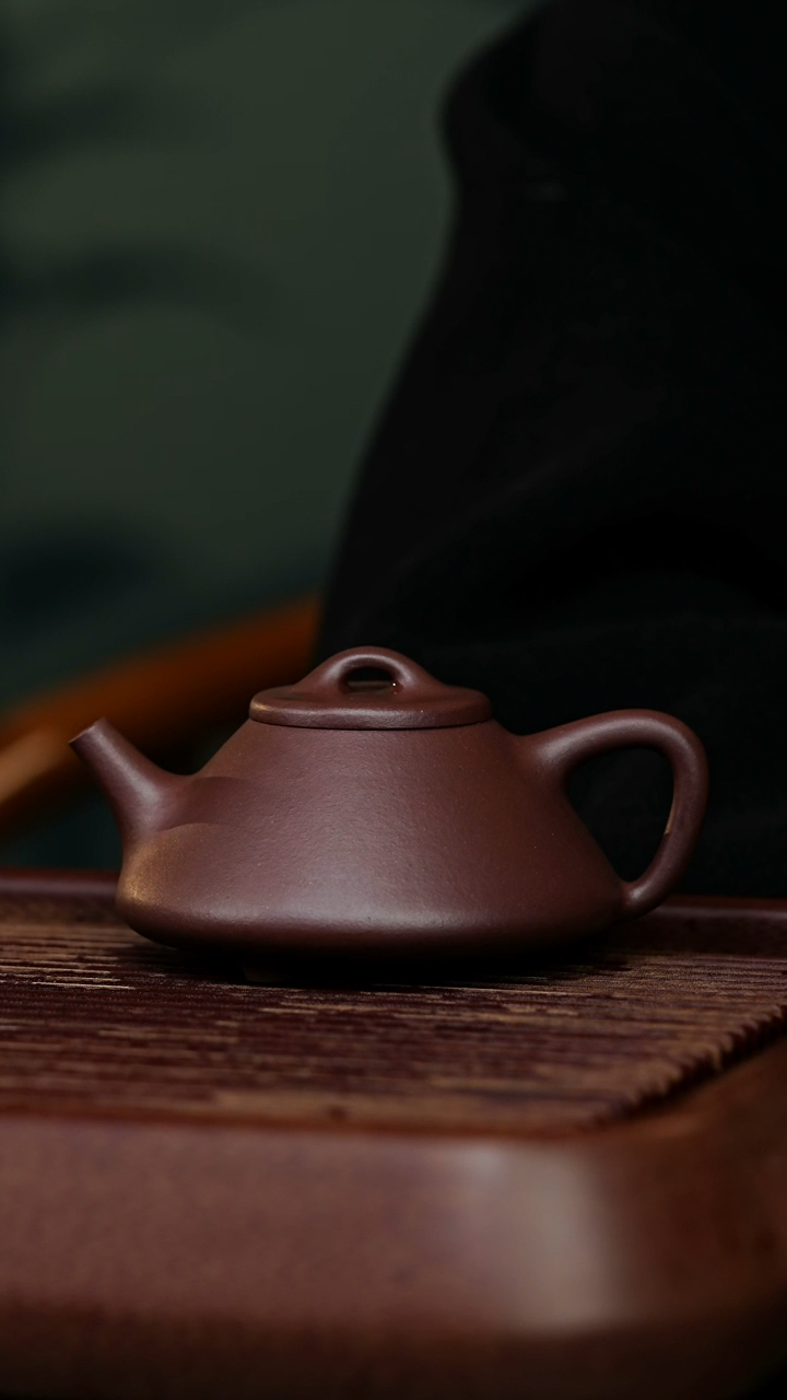 【闪购商品】紫砂茶壶陈腐四年至纯大水底任式子冶188cc