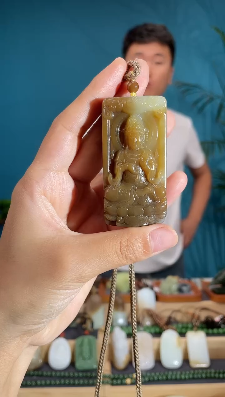 和田玉未镶嵌颈饰1