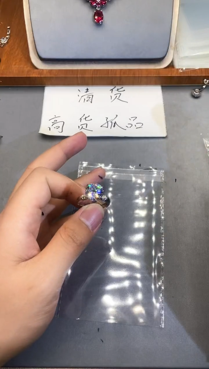【闪购商品】石英质玉珠宝奇石合金1