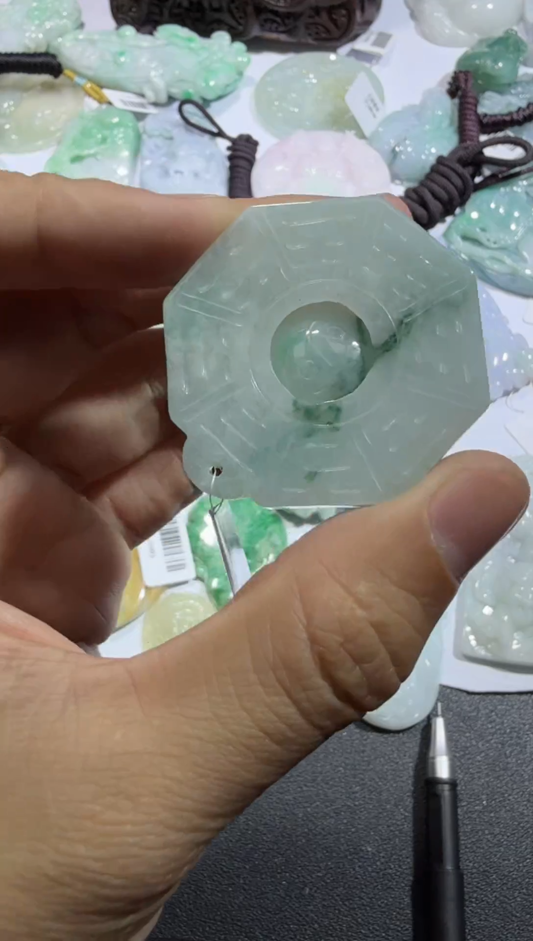 【闪购商品】翡翠颈饰未镶嵌00009667