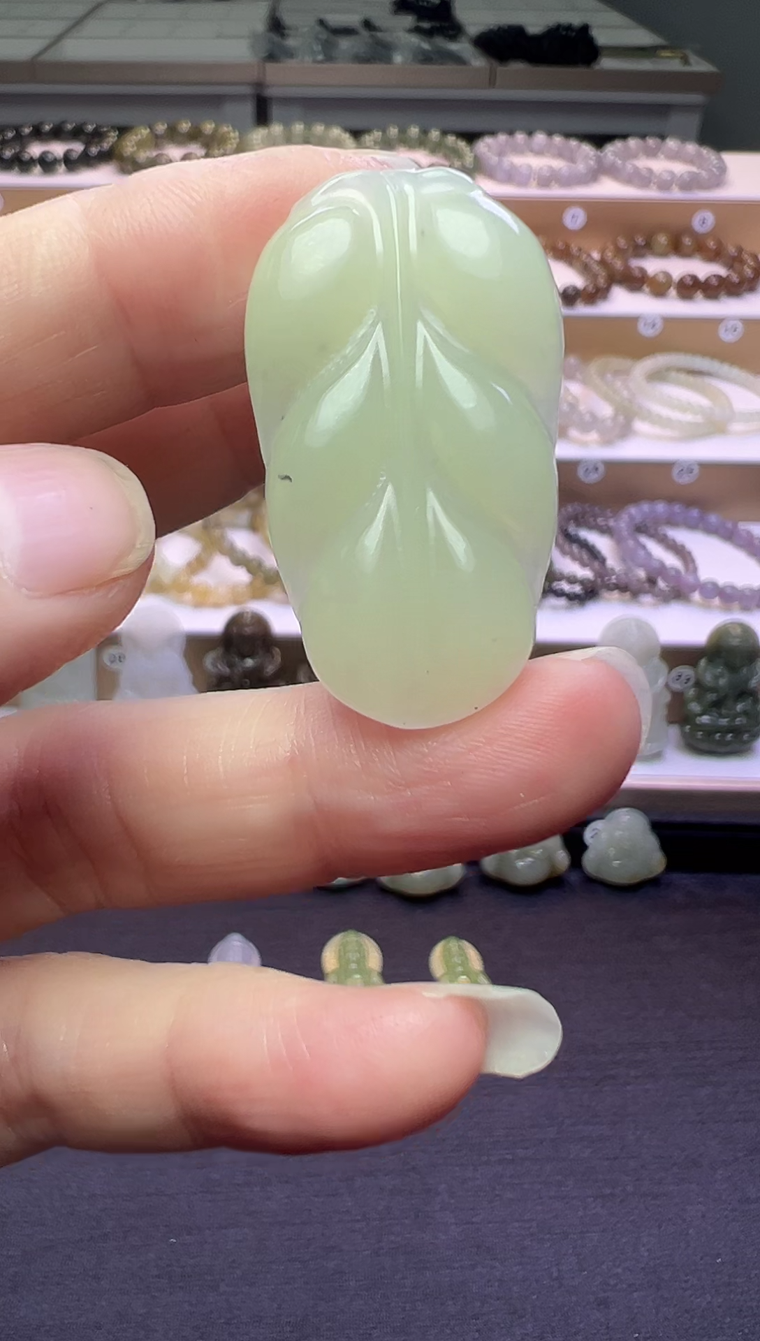 颈饰未镶嵌和田玉211号链接约卡37*20*4有黑点