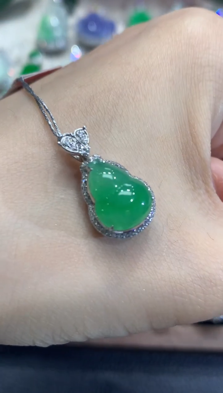 吊坠(不含链)18K金镶嵌翡翠C10翡翠