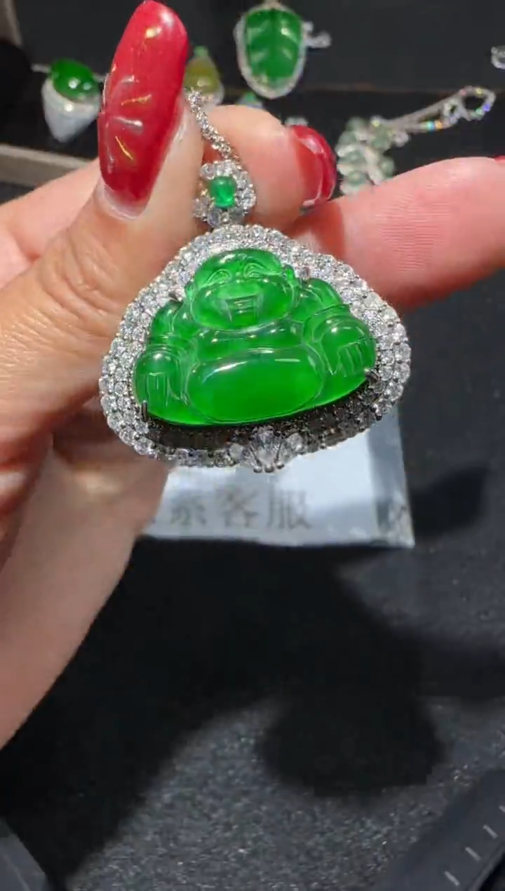 【闪购商品】翡翠吊坠(赠链)未镶嵌多样性发货拍一发一