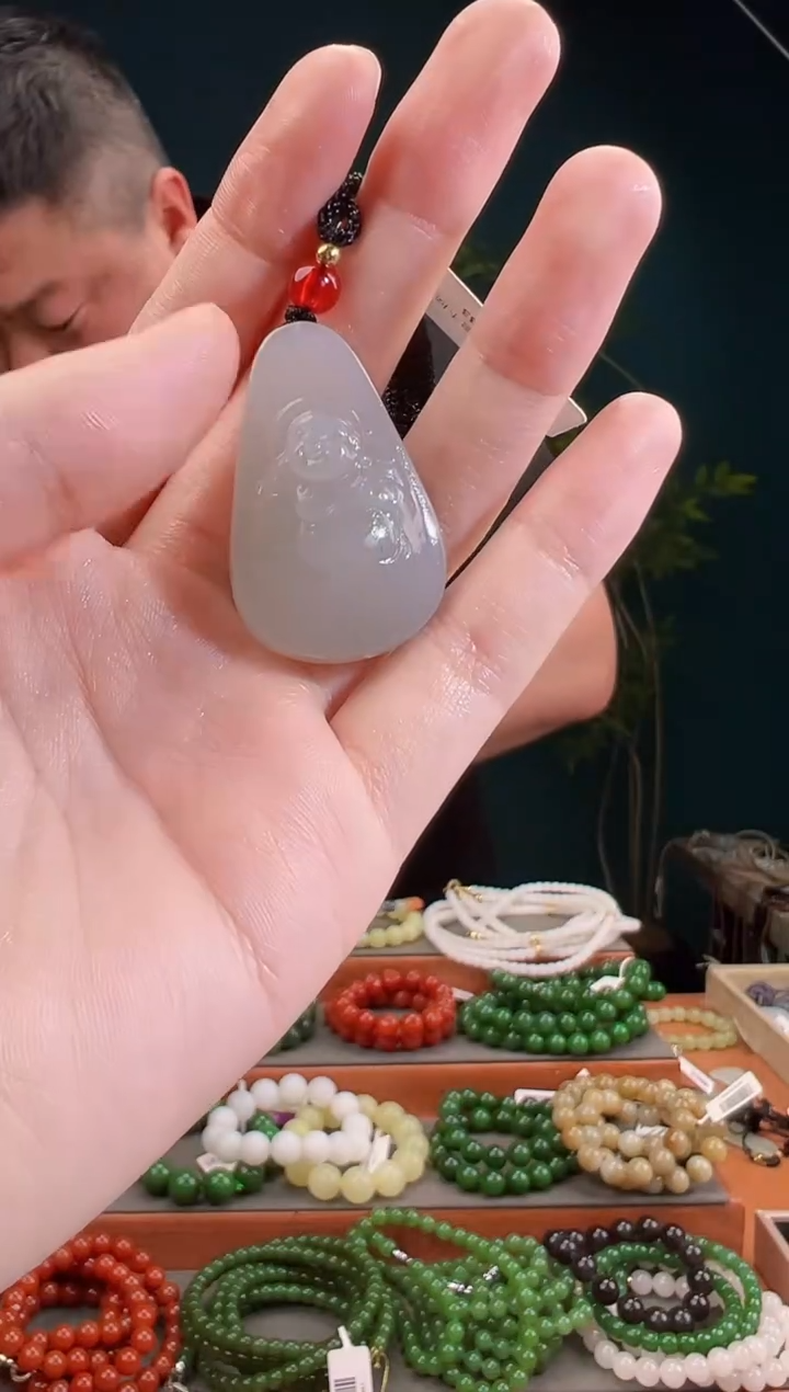 颈饰未镶嵌和田玉一物一证 拍一单发一个