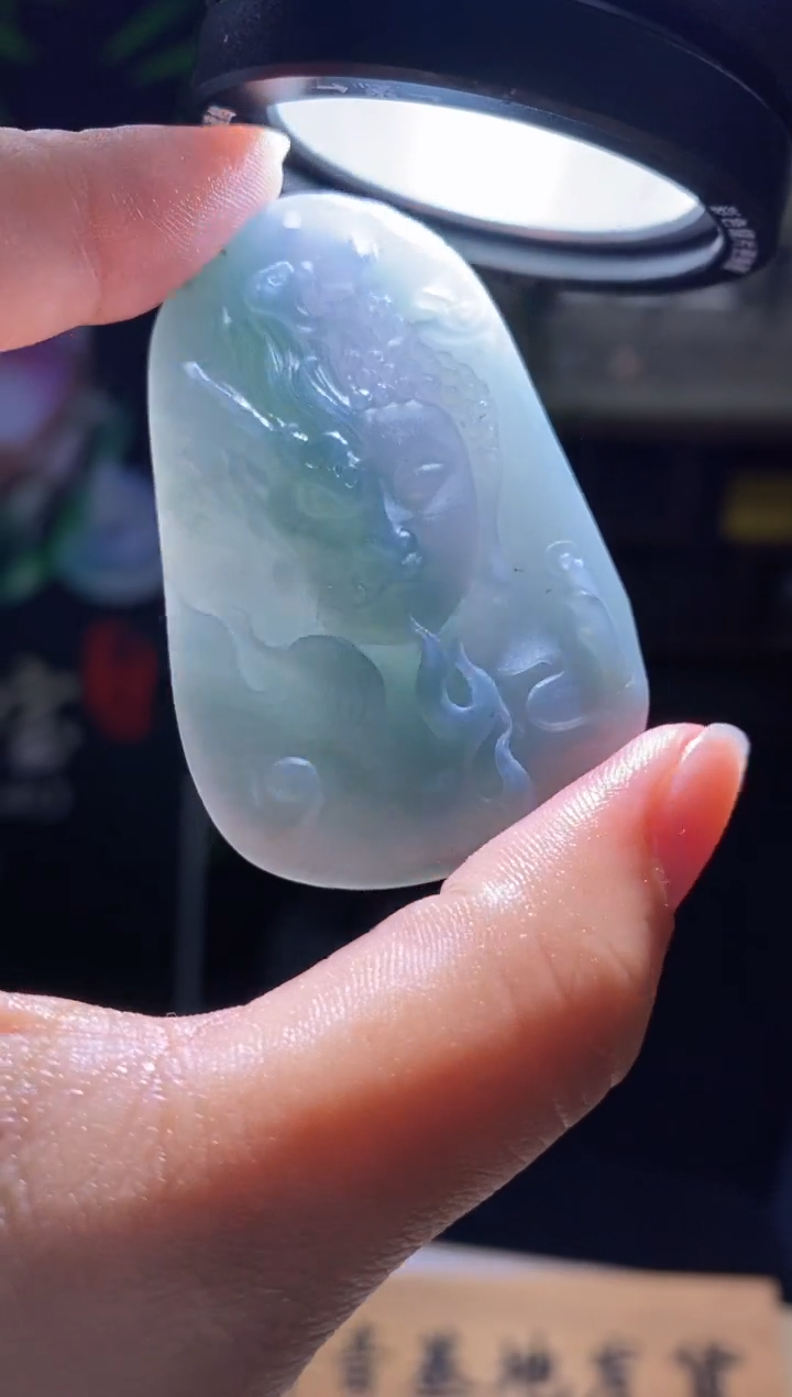 定制翡翠未镶嵌挂件
