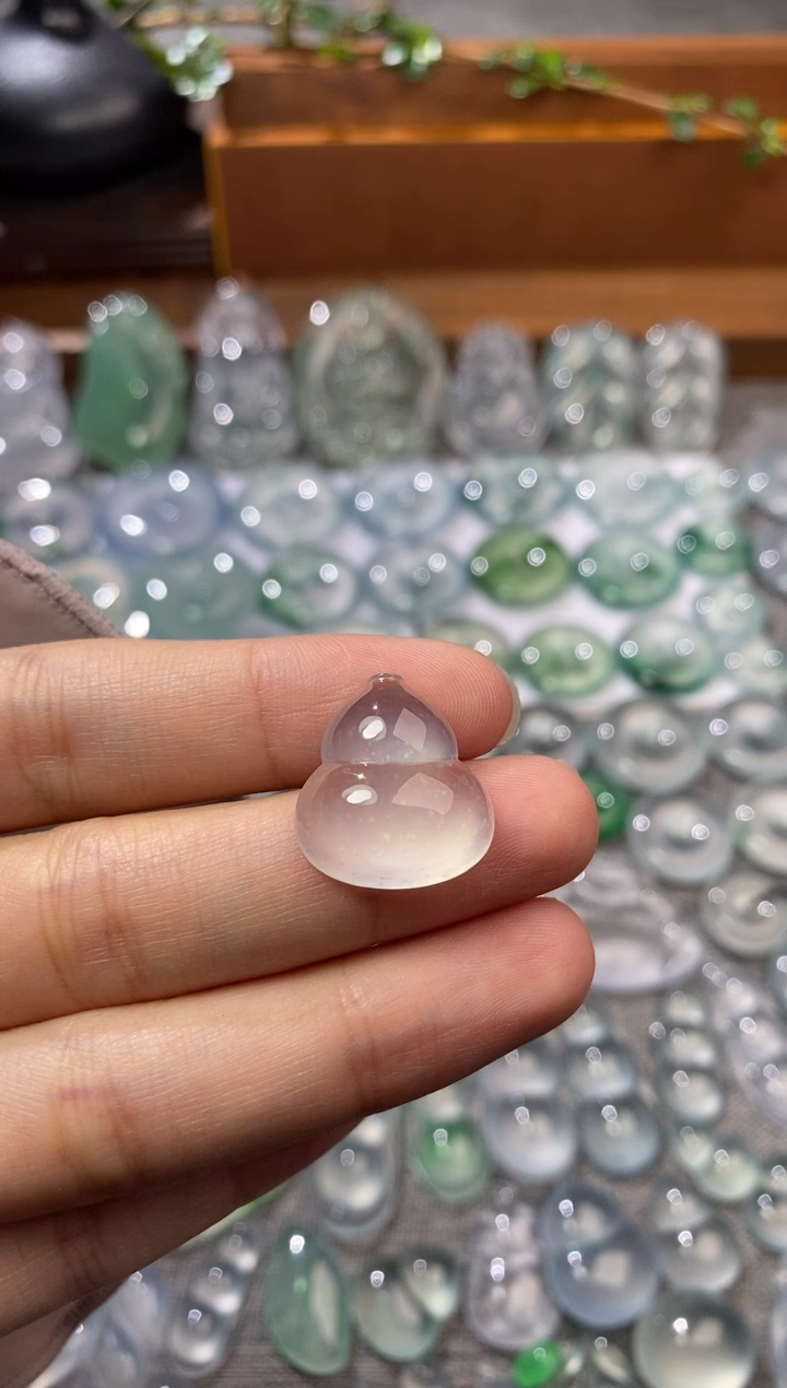 吊坠(不含链)未镶嵌翡翠葫芦