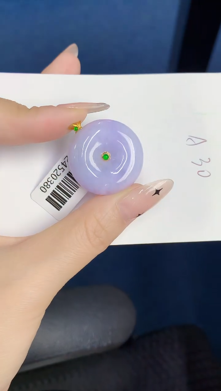 颈饰18K金镶嵌翡翠缅甸天然翡翠A货