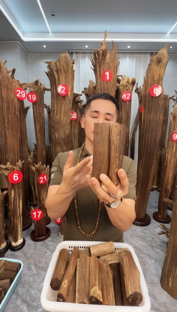 沉香碎屑沉香沉香原料